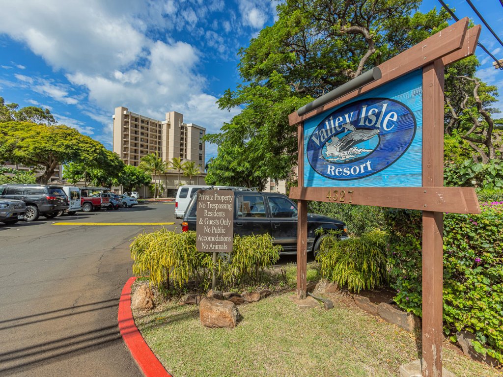 Valley Isle 1201 Vacation Rental in Lahaina - RedAwning