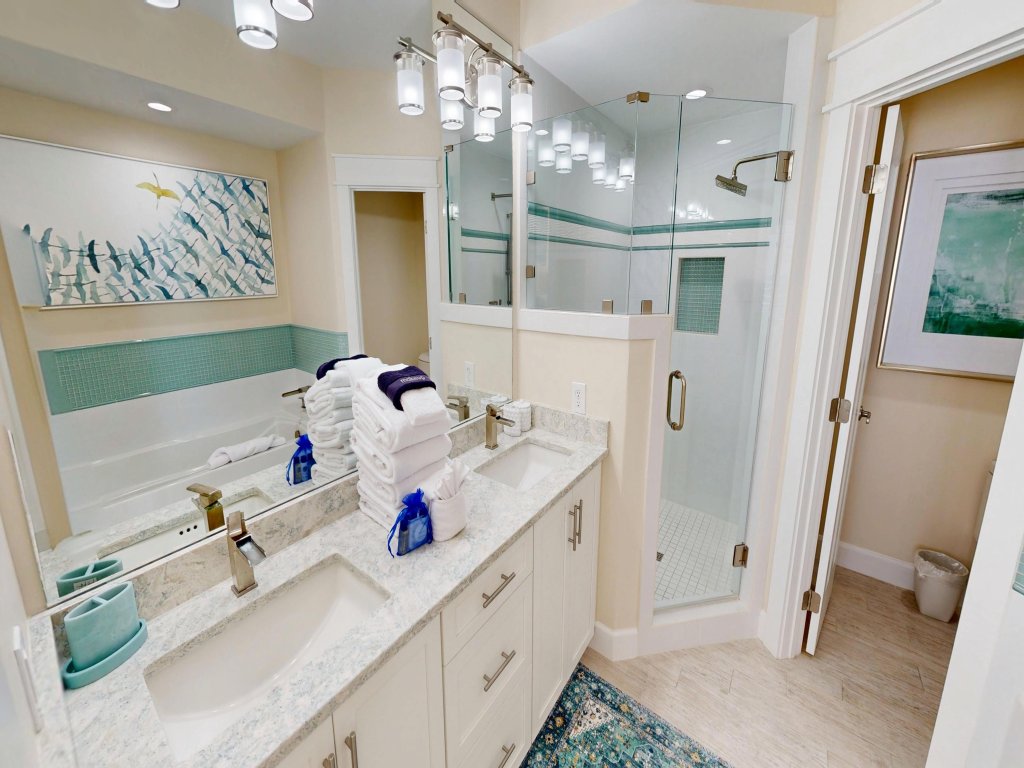 Oceania 805 Vacation Rental in Destin - RedAwning