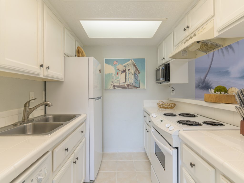 Tiki 325 - Family Friendly Oceanview Condo Sleep 6 Vacation Rental in South Padre Island - RedAwning