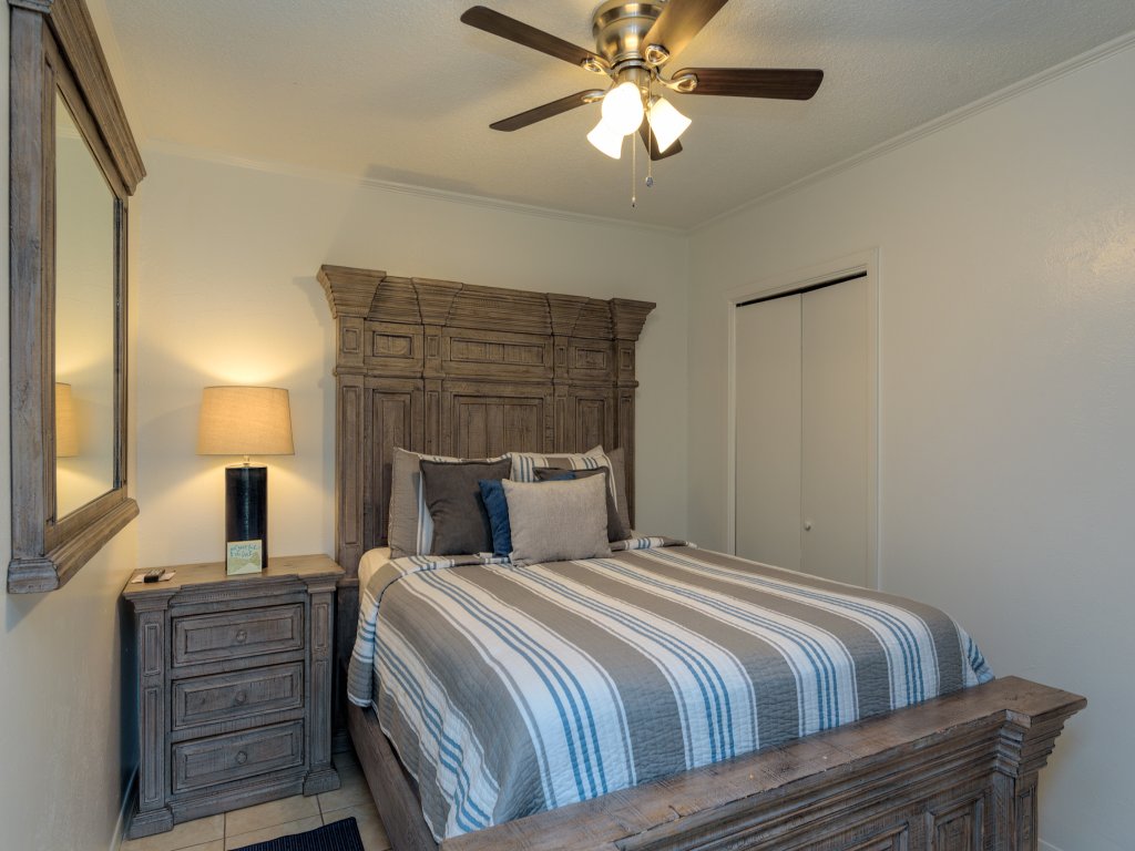 Tiki 121- Modern 3BR Condo Sleeps 6 Near Beach Vacation Rental in South Padre Island - RedAwning