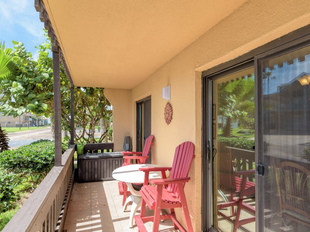 Tiki 142 - 1BR Condo with King Bed Close to Beach Vacation Rental in South Padre Island - RedAwning