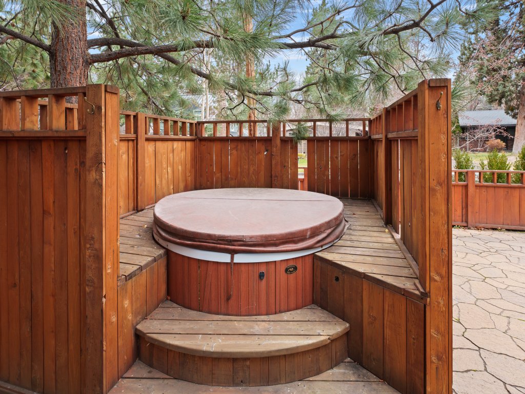 Meet Me on Milwaukee 30 Day Minimum Vacation Rental in Bend - RedAwning