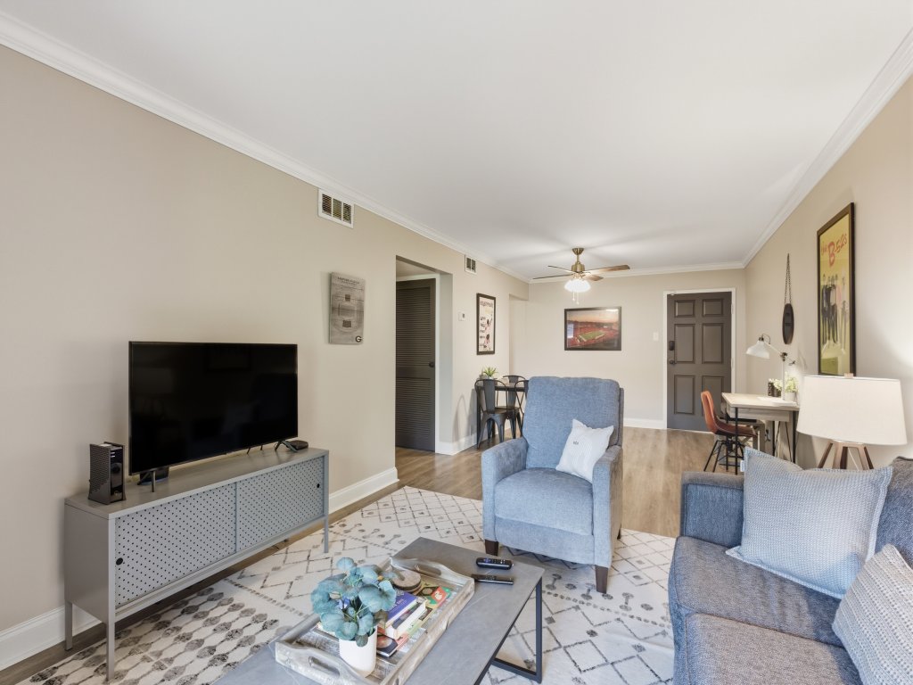 Stadium Village Flat - Walk to DT & Stadium! Vacation Rental in Georgia - RedAwning