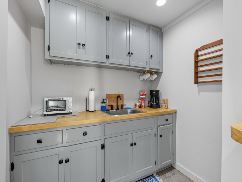 The Briarcliff Suite Vacation Rental in Georgia - RedAwning