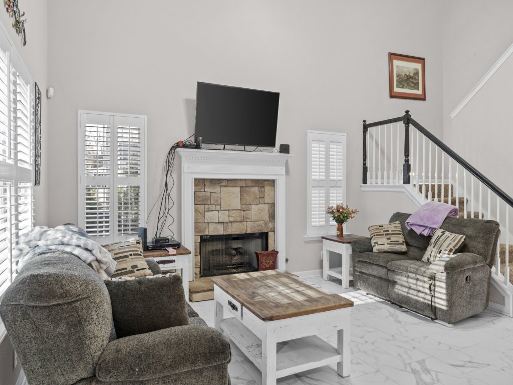 Jefferson Poolside Escape Vacation Rental in Georgia - RedAwning