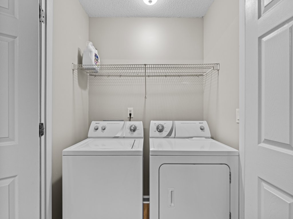 Sunwoven Townhouse Vacation Rental in Georgia - RedAwning