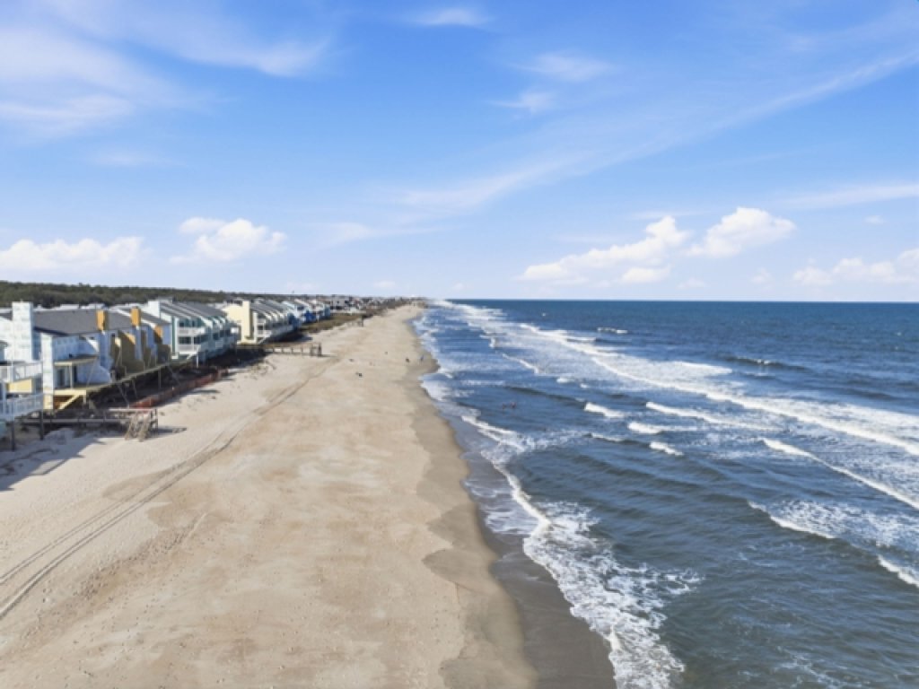 A Shore Thing KB Vacation Rental in North Carolina - RedAwning
