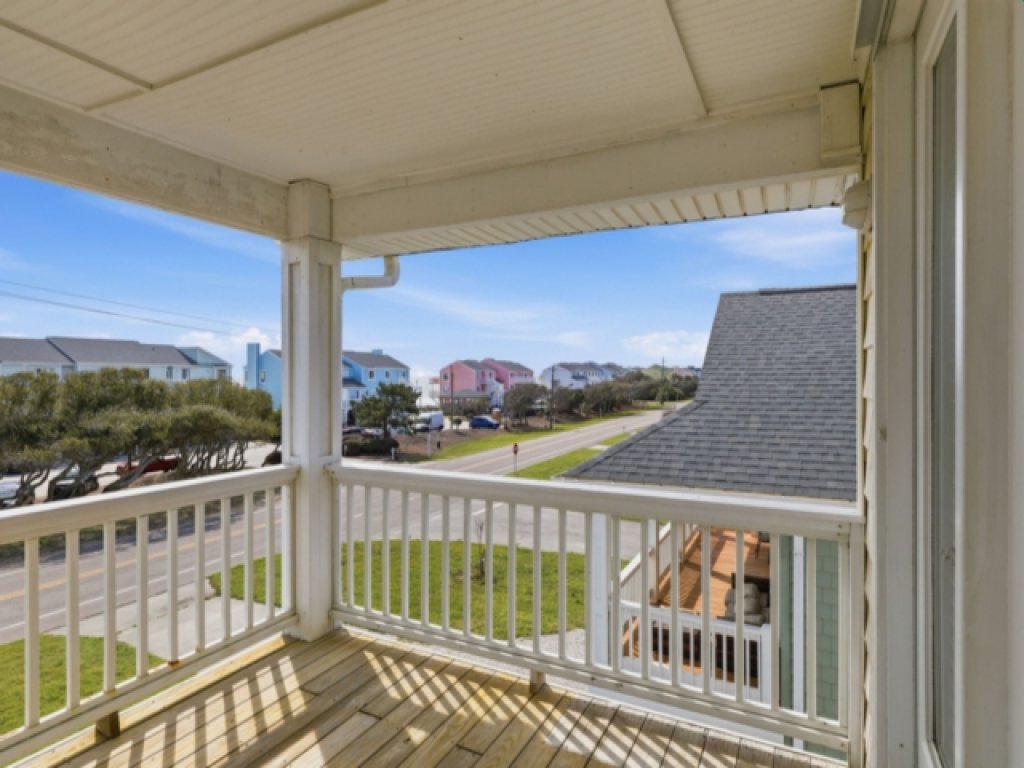 A Shore Thing KB Vacation Rental in North Carolina - RedAwning