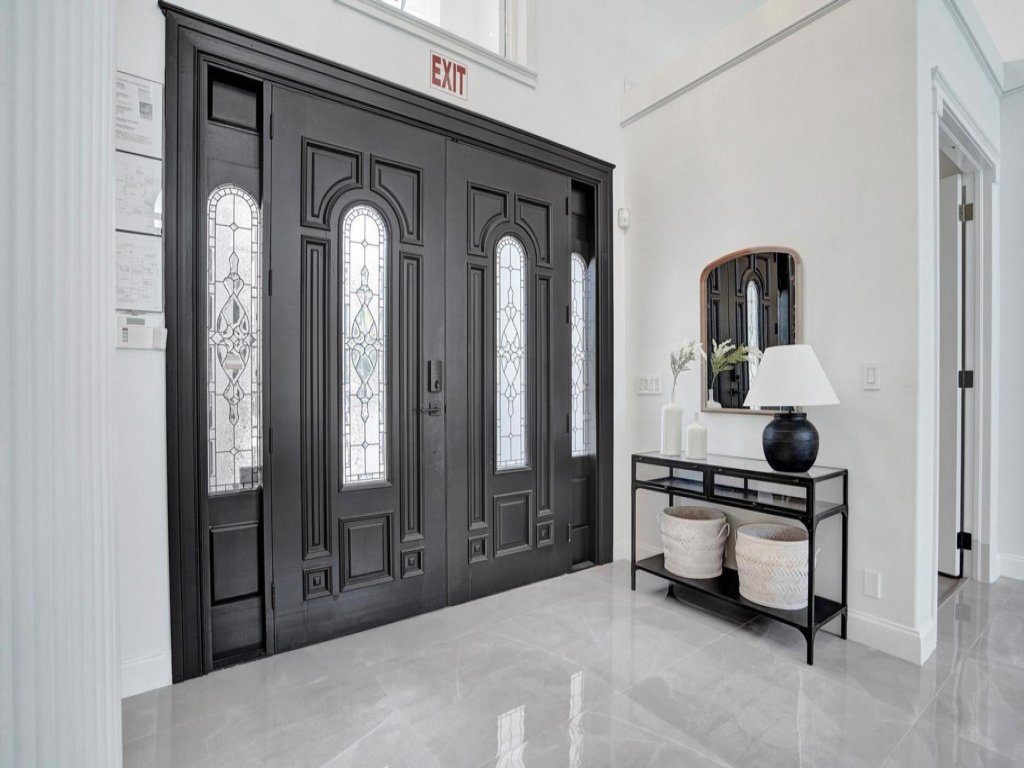 6BR Elegant Hollywood Lakes Mansion w/ Pool & Spa Vacation Rental in Hollywood - RedAwning