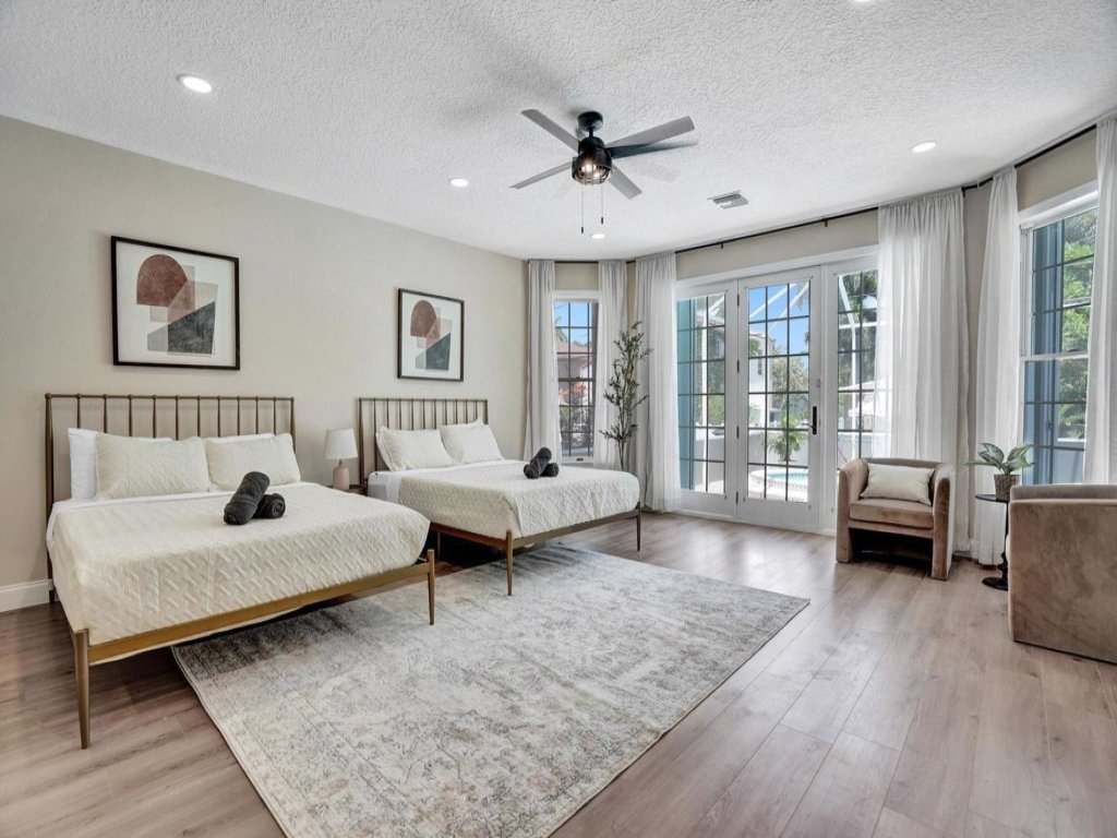 6BR Elegant Hollywood Lakes Mansion w/ Pool & Spa Vacation Rental in Hollywood - RedAwning