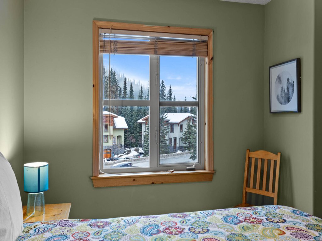 Crystal Forest #48 Vacation Rental - RedAwning