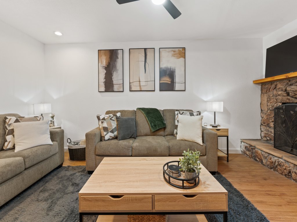 HNC0658 - Modern Alpine Escape Vacation Rental in Stateline - RedAwning