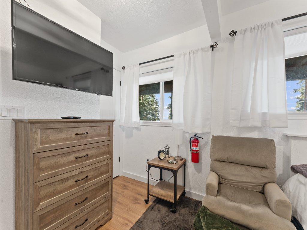 HNC0658 - Modern Alpine Escape Vacation Rental in Stateline - RedAwning