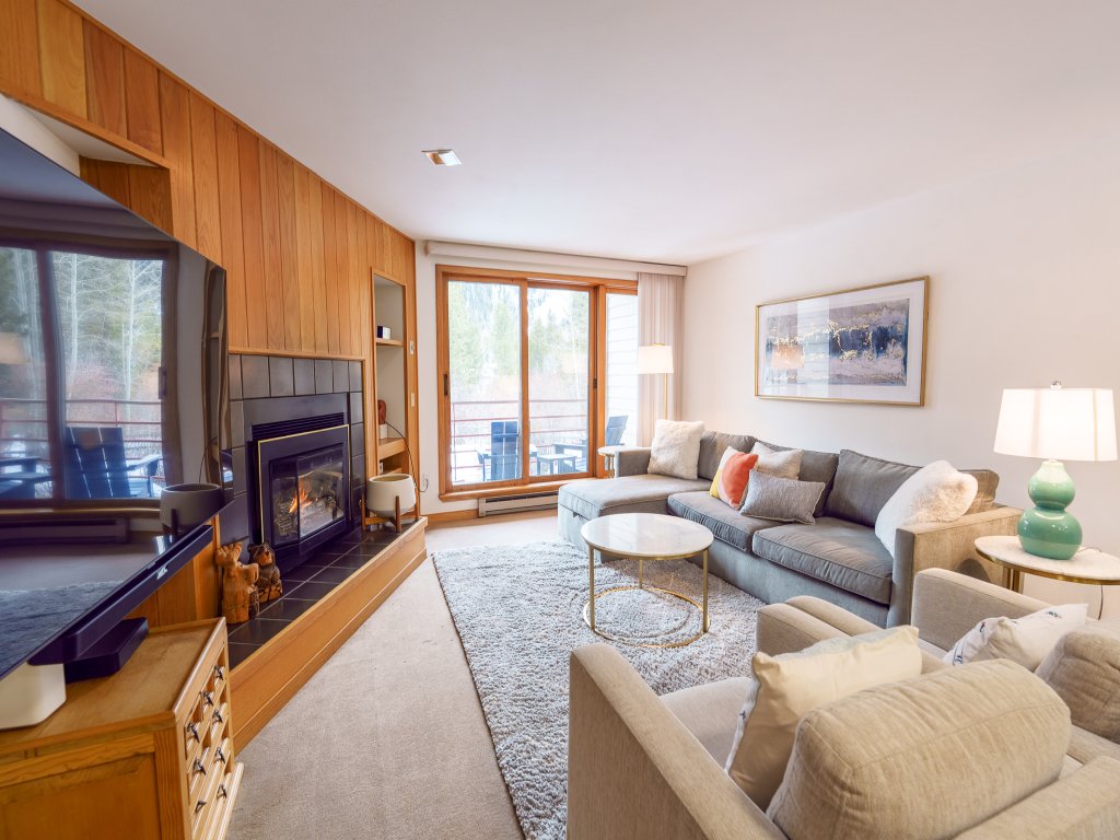 503 Ski Run Vacation Rental in Keystone - RedAwning
