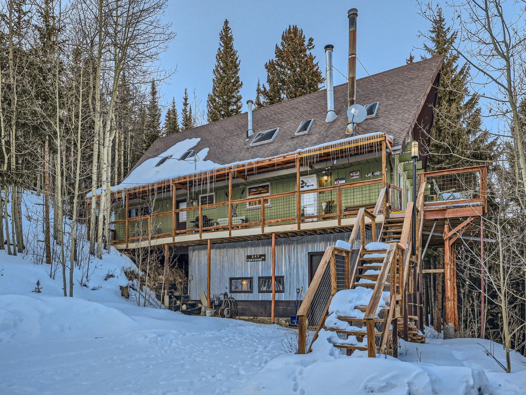 The Burrow Vacation Rental in Alma - RedAwning
