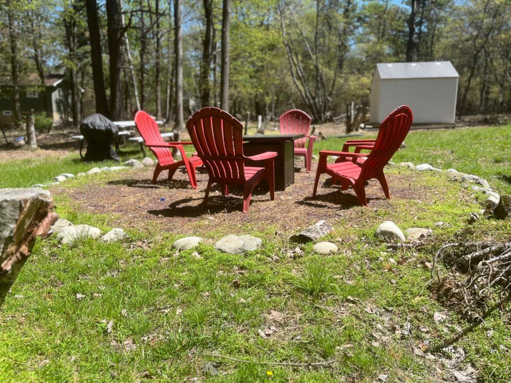 Cozy Chalet with Hot Tub and Pool Vacation Rental in Albrightsville - RedAwning
