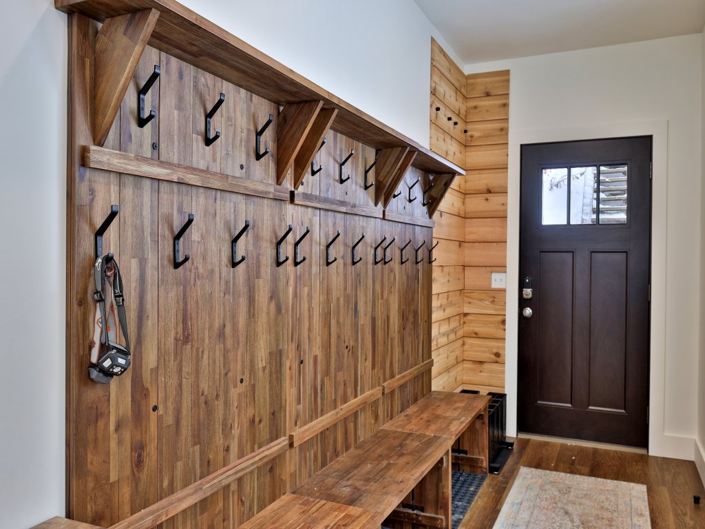 The Powder House Vacation Rental in Killington - RedAwning