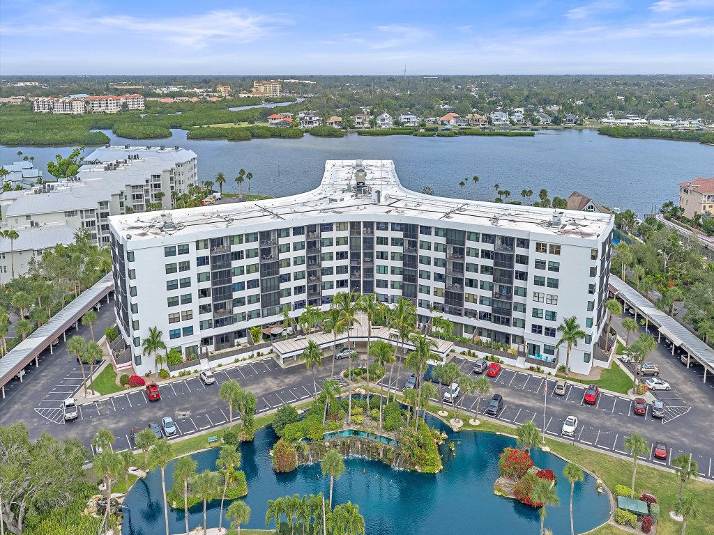 Sole Retreat Vacation Rental in Siesta Key - RedAwning