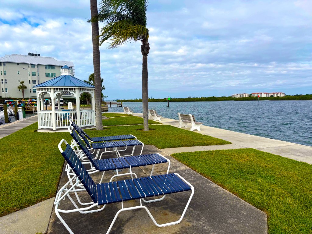 Sole Retreat Vacation Rental in Siesta Key - RedAwning