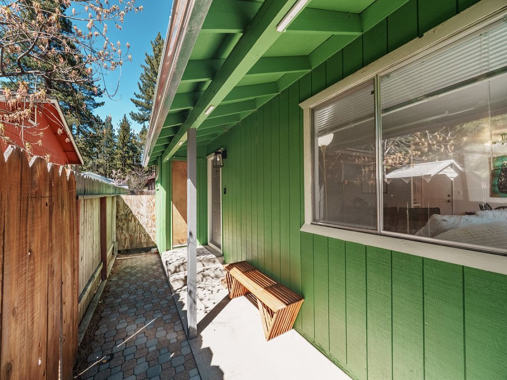 The Green Cabin a few blocks to Lake Tahoe  833T Vacation Rental in California - RedAwning