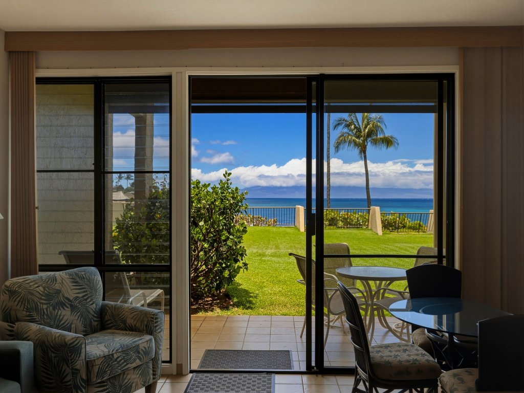 Napili Oceanfront 1BR Condo Sleeps 4 - Unit B14 Vacation Rental in Lahaina - RedAwning