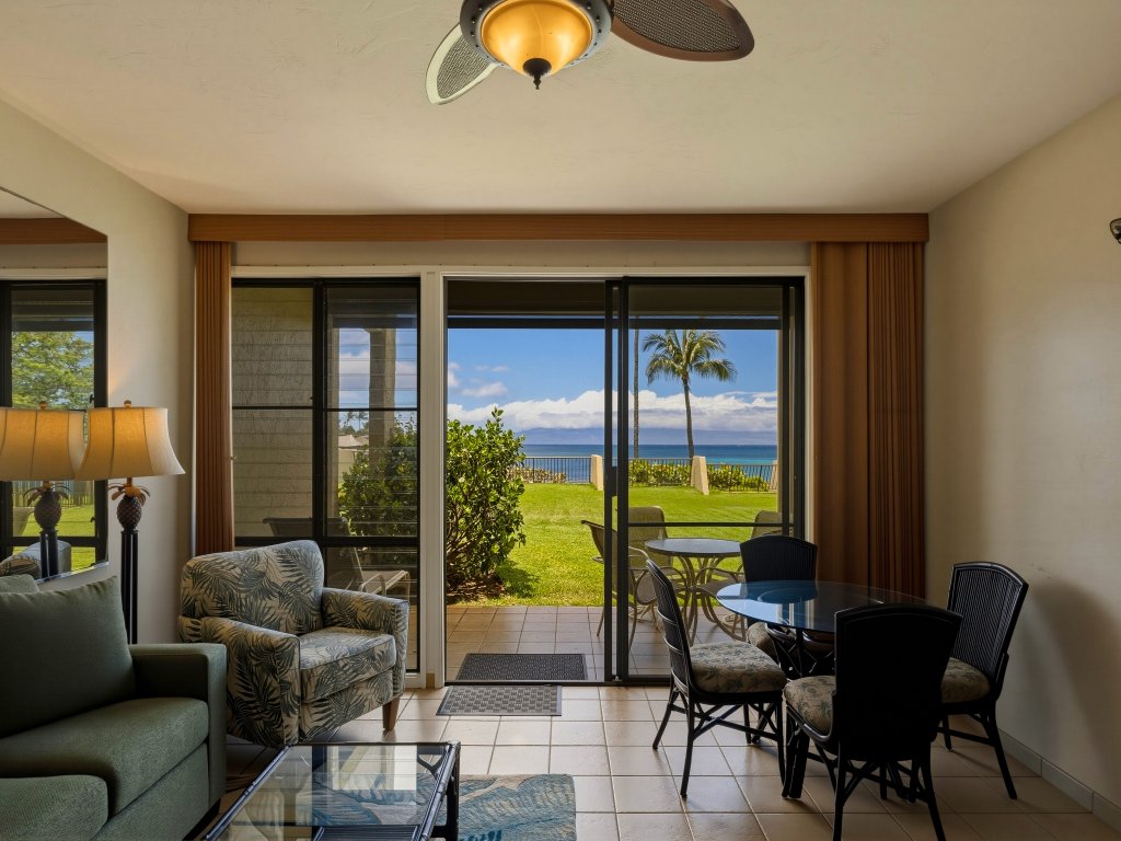 Napili Oceanfront 1BR Condo Sleeps 4 - Unit B14 Vacation Rental in Lahaina - RedAwning