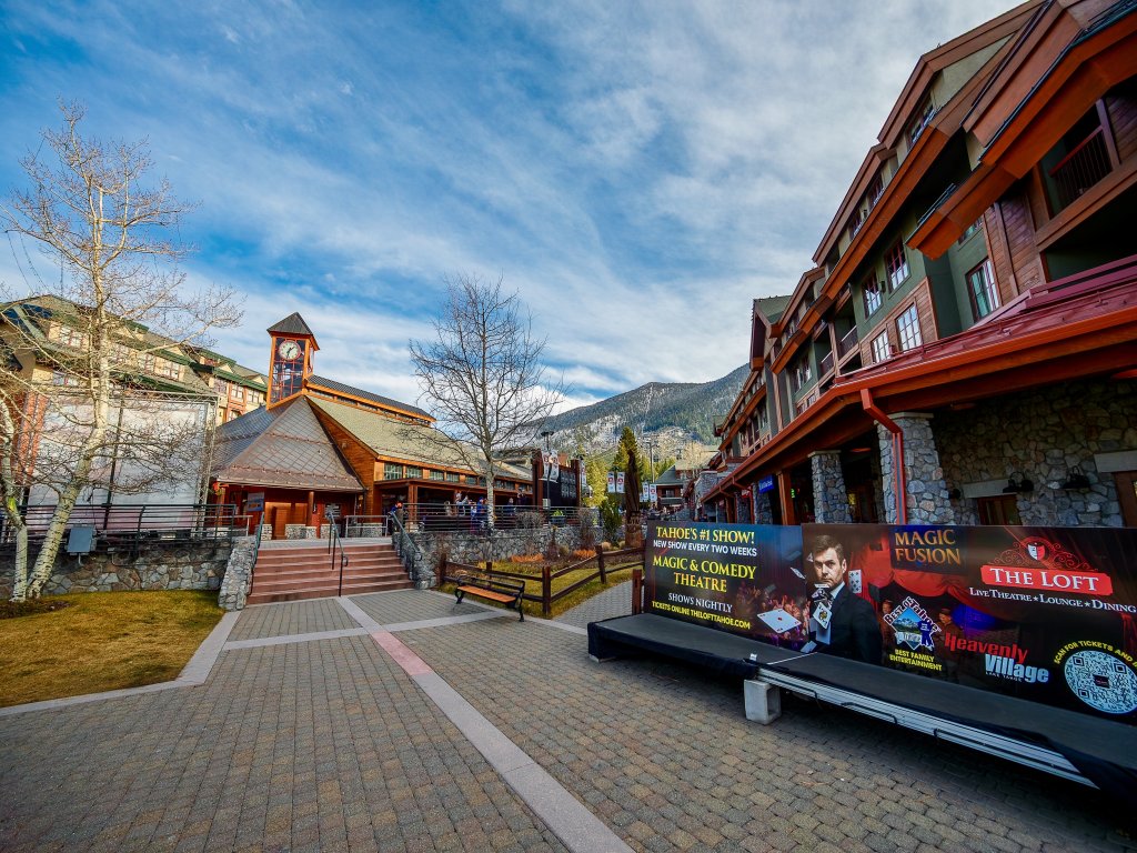 The Azure Tahoe Cabin Vacation Rental in California - RedAwning