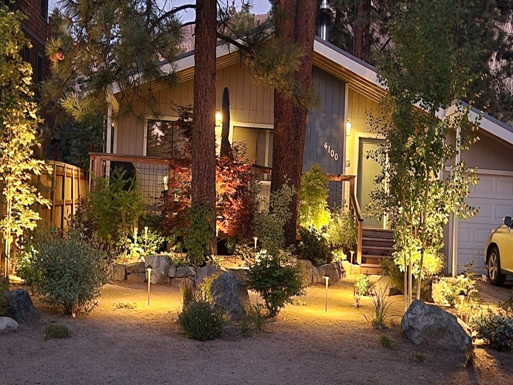 The Azure Tahoe Cabin Vacation Rental in California - RedAwning