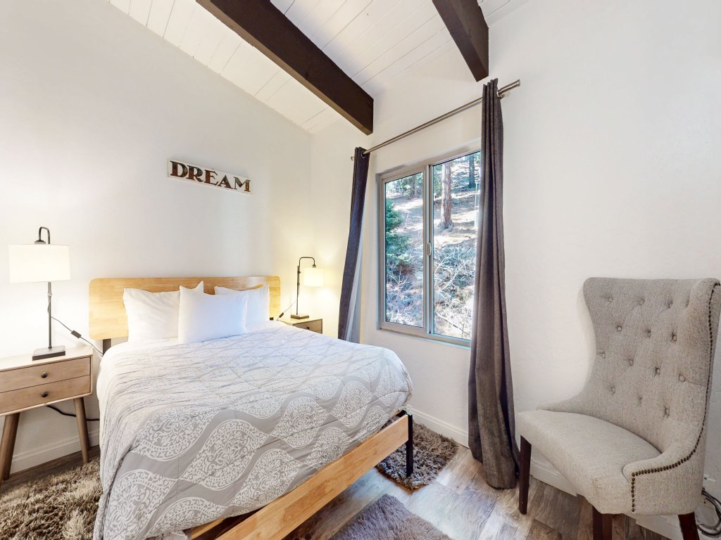 Chateau D'Oex #8 Vacation Rental in Mammoth Lakes - RedAwning