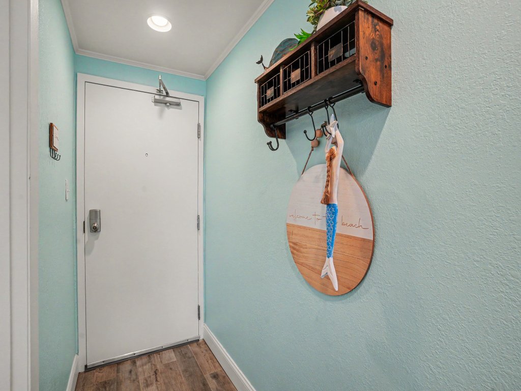 1008 Waters Edge Resort Vacation Rental in Garden City - RedAwning