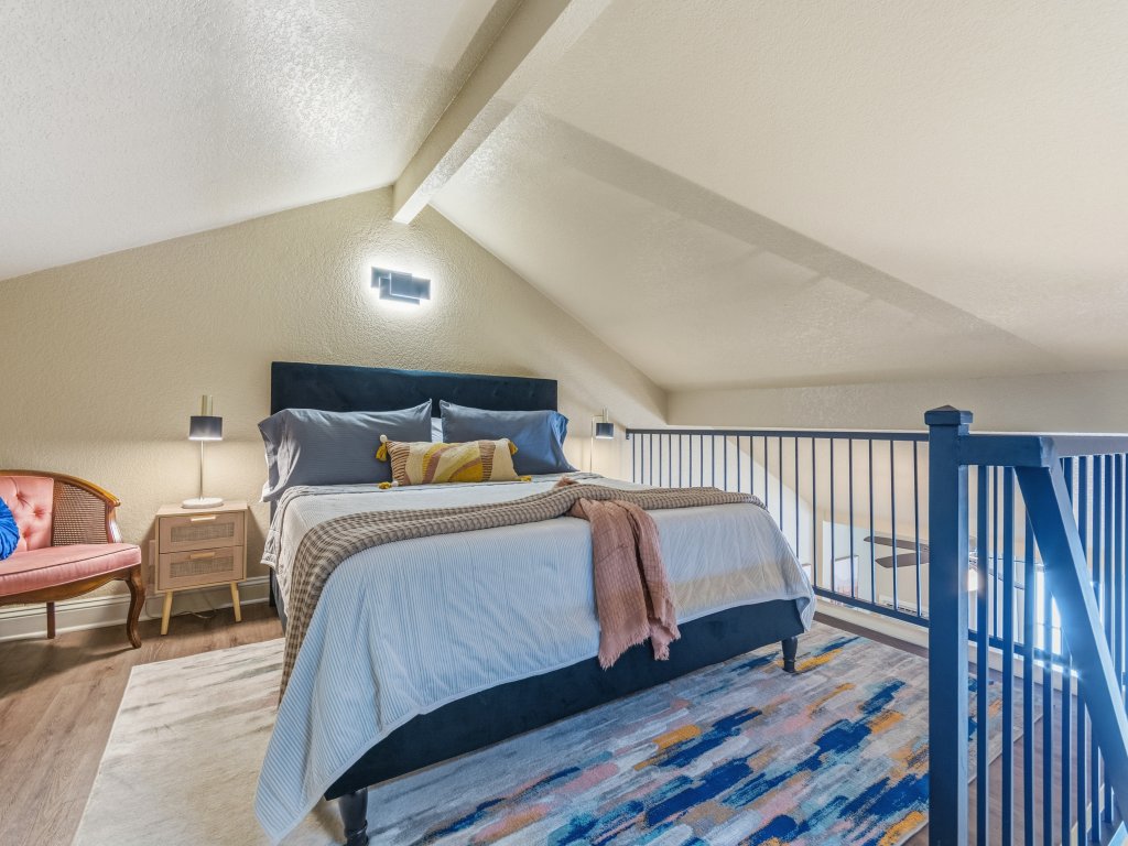 Clearwater Golden Escape on Lake Hamilton Vacation Rental in Arkansas - RedAwning