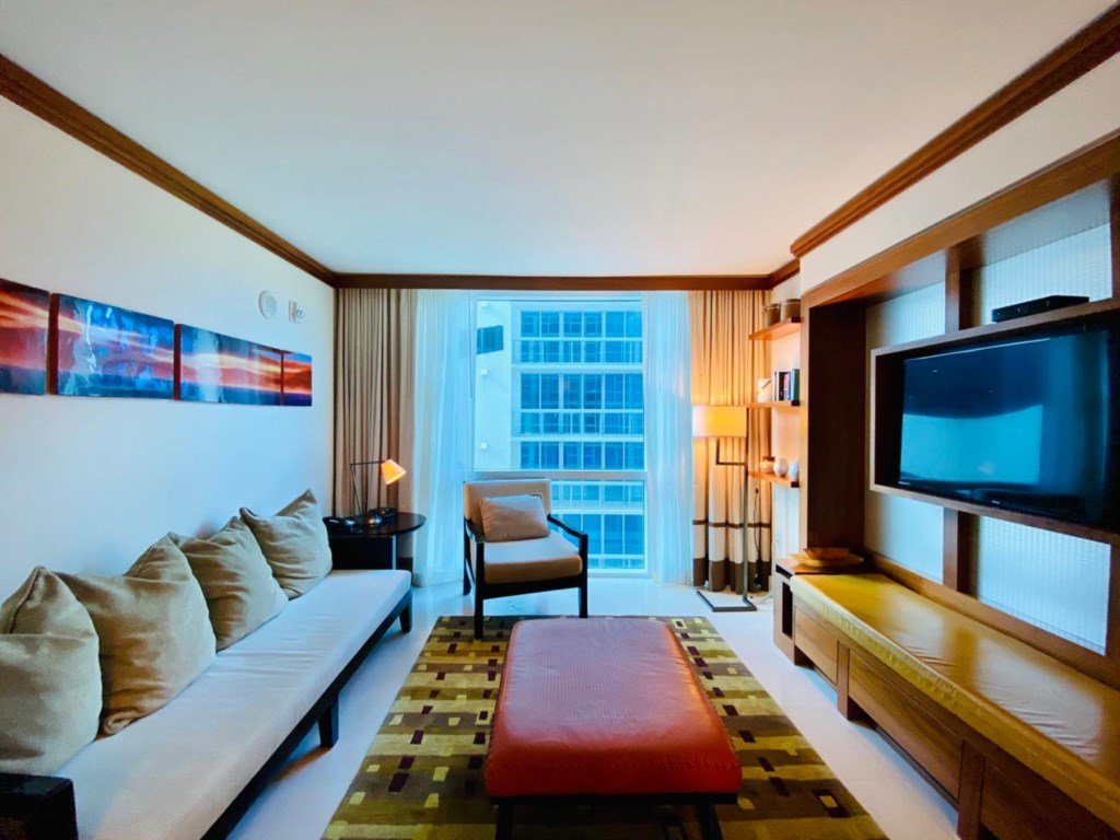 2/2 Private Luxury Suite at Carillon Miami Beach Vacation Rental in Miami Beach - RedAwning