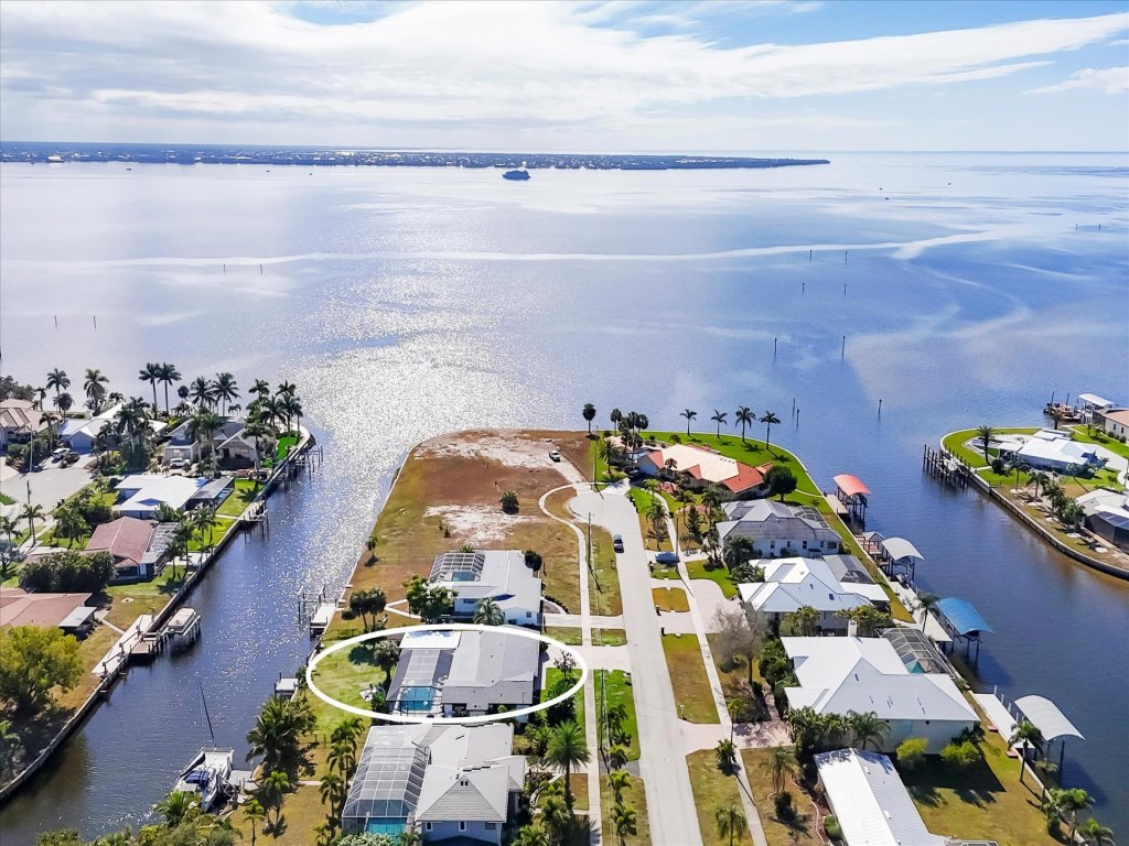 GAR4430 Vacation Rental in Port Charlotte - RedAwning