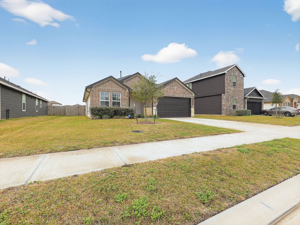 Sunset Creek Sanctuary - Spacious Family Home Vacation Rental in Texas - RedAwning
