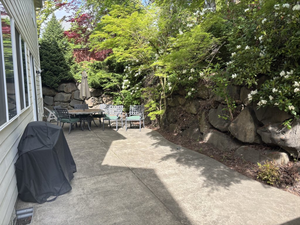 Bethany Breeze - Comfort, Style, and Convenience Vacation Rental in Oregon - RedAwning