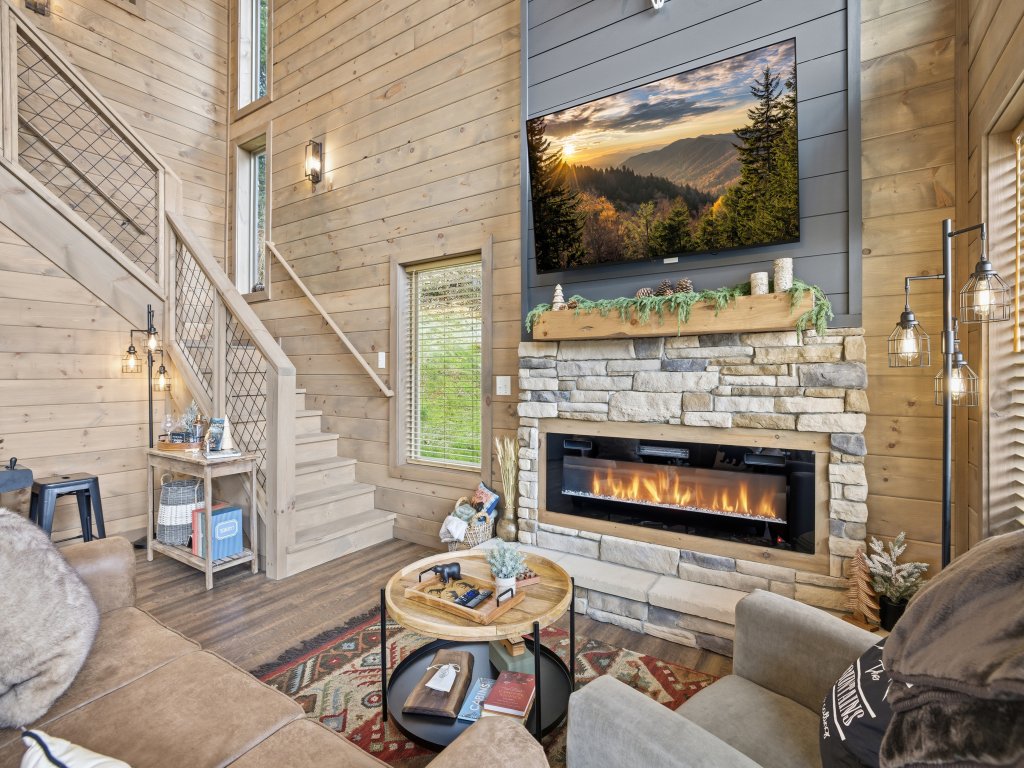 Three Pines Vacation Rental in Sevierville - RedAwning