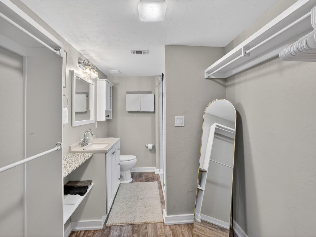 Relaxing 2BR Fort Myers Getaway Near Beaches Vacation Rental in Fort Myers - RedAwning