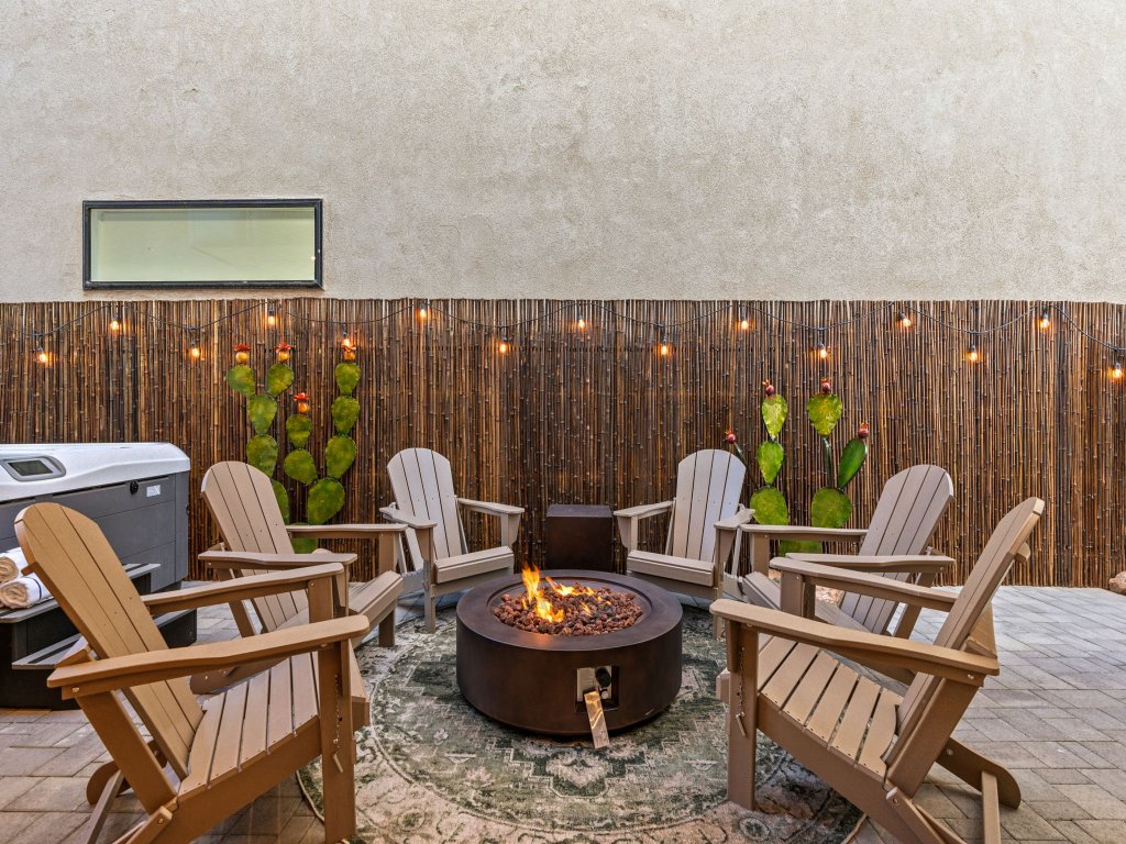 Simply Paradise Vacation Rental in St. George - RedAwning