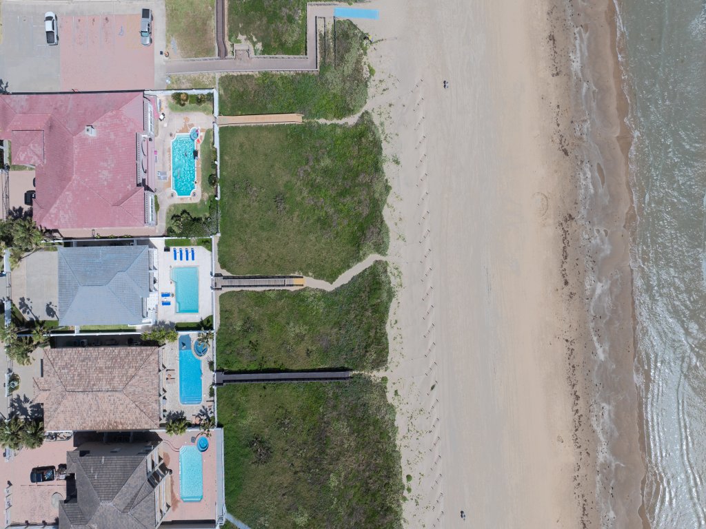4812 Gulf Blvd Vacation Rental in South Padre Island - RedAwning