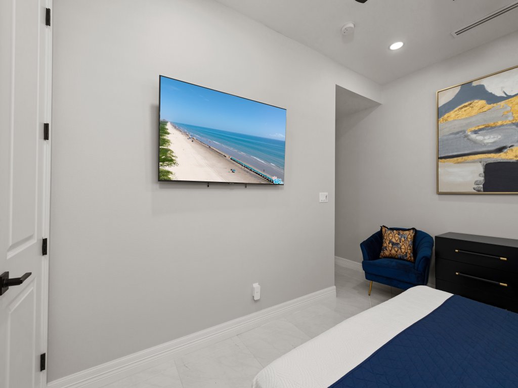 102B E. Whiting (Casa Lolita) Vacation Rental in South Padre Island - RedAwning