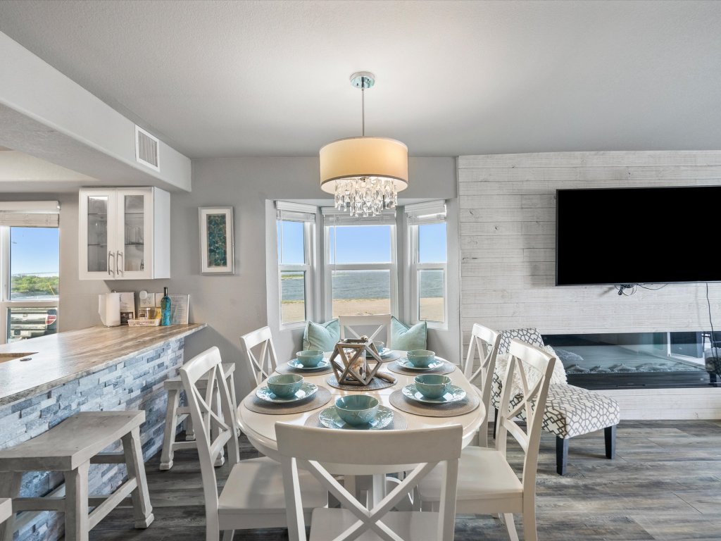 Pier Perfection K101 Vacation Rental in Rockport - RedAwning