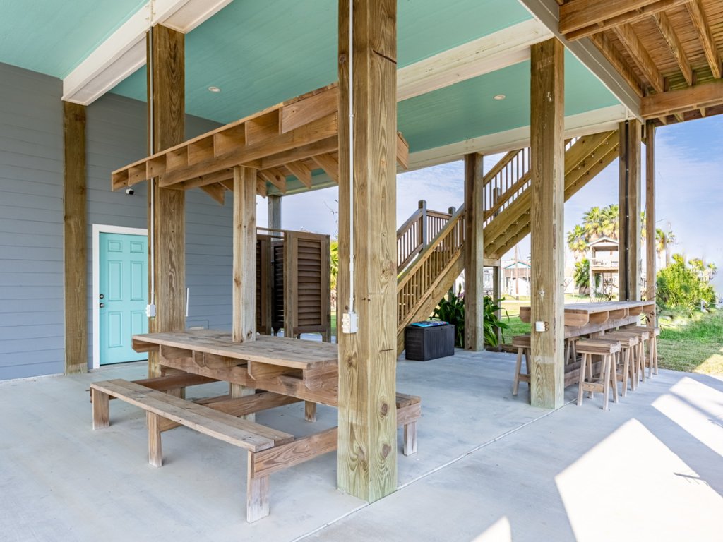 Bowers Oasis Vacation Rental in Texas - RedAwning