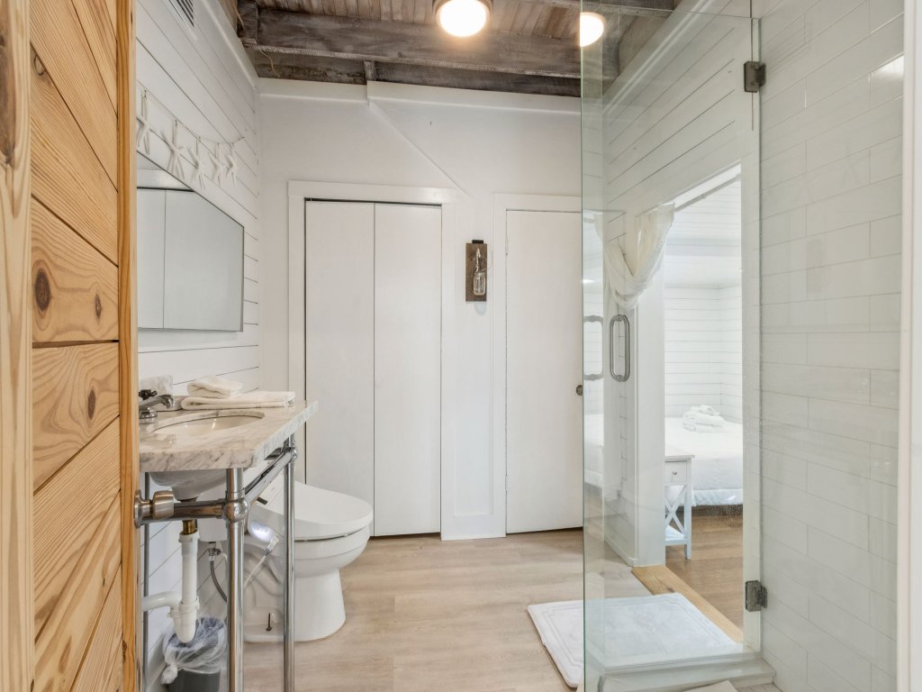 801 San Fernando Street Vacation Rental in Fernandina Beach - RedAwning