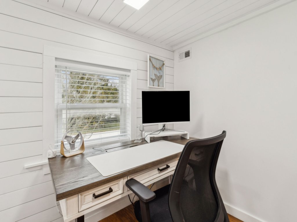801 San Fernando Street Vacation Rental in Fernandina Beach - RedAwning