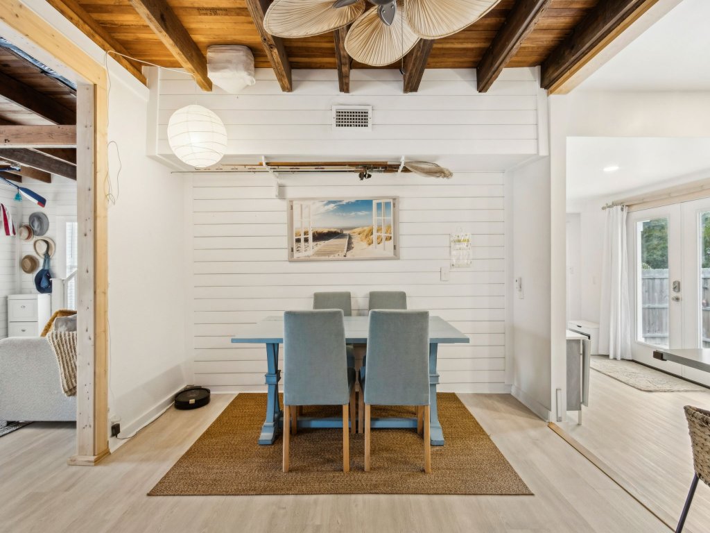 801 San Fernando Street Vacation Rental in Fernandina Beach - RedAwning