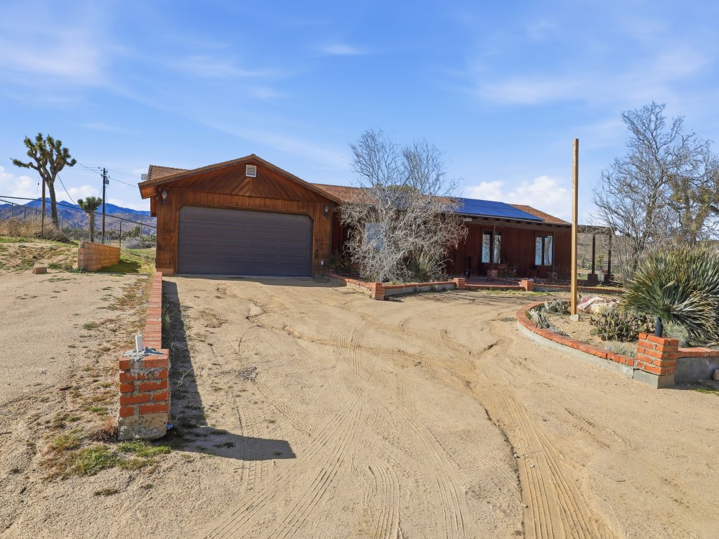 Desert Paradise: Walk to Pappy's + EV + Sleeps 8 Vacation Rental in California - RedAwning