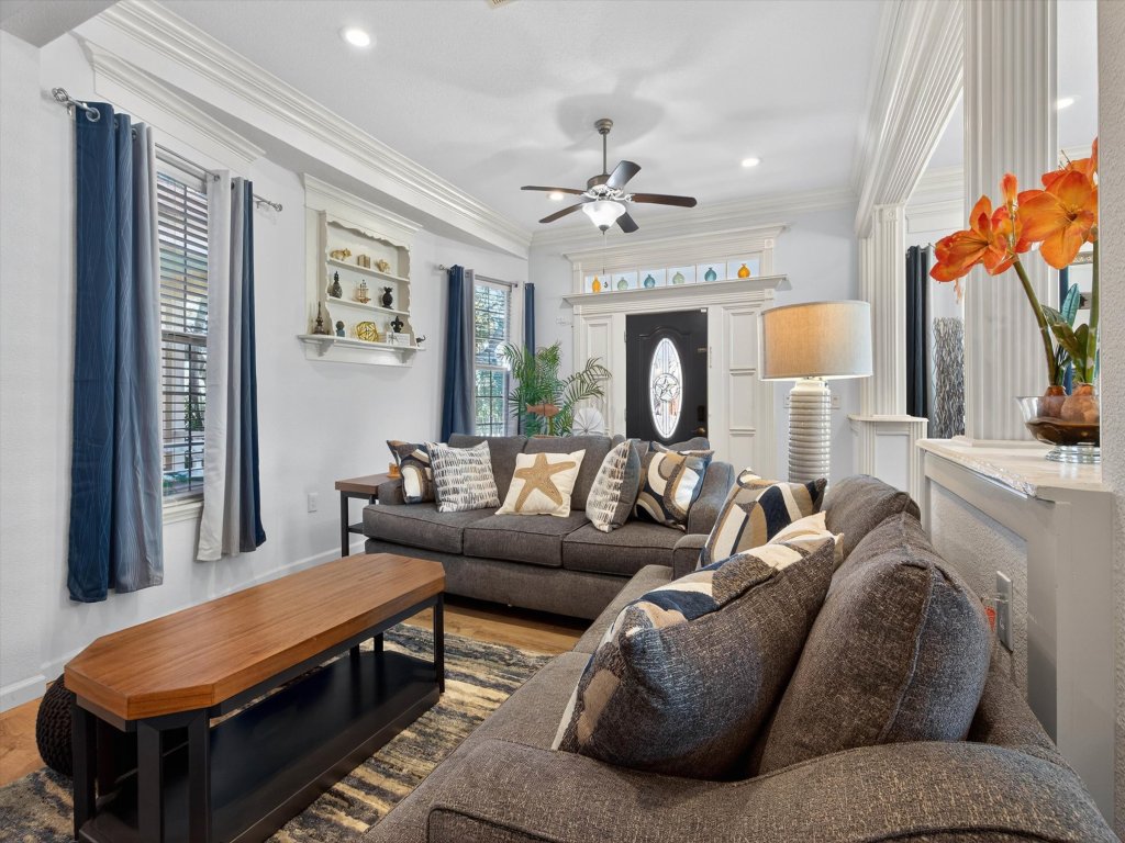 Seaglass Haven Vacation Rental in Galveston - RedAwning