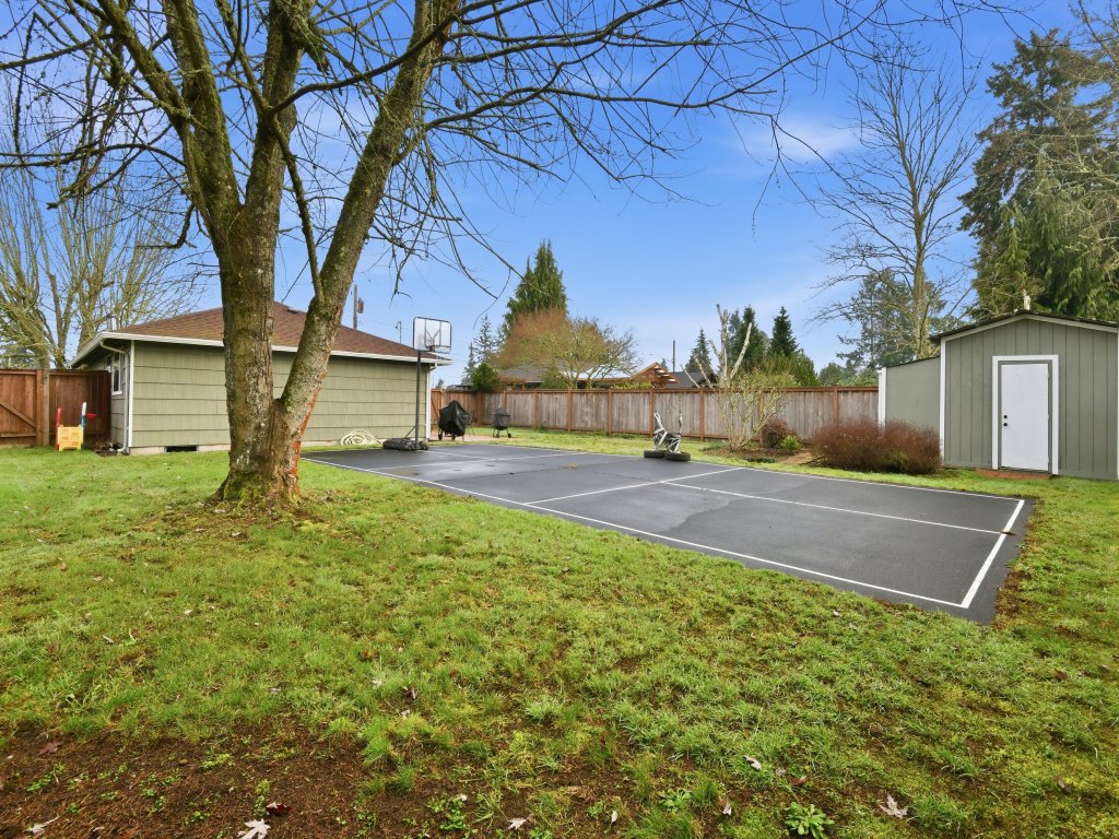 Hoops & Hygge Private Sport Court Retreat Vacation Rental in Washington - RedAwning