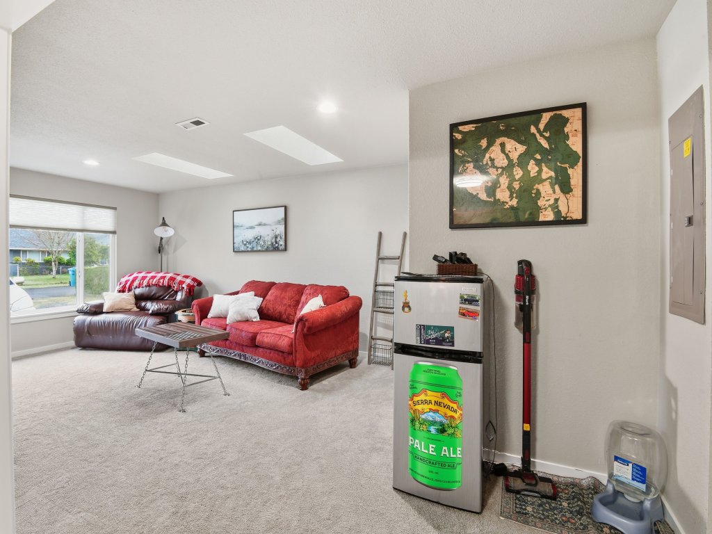 Hoops & Hygge Private Sport Court Retreat Vacation Rental in Washington - RedAwning