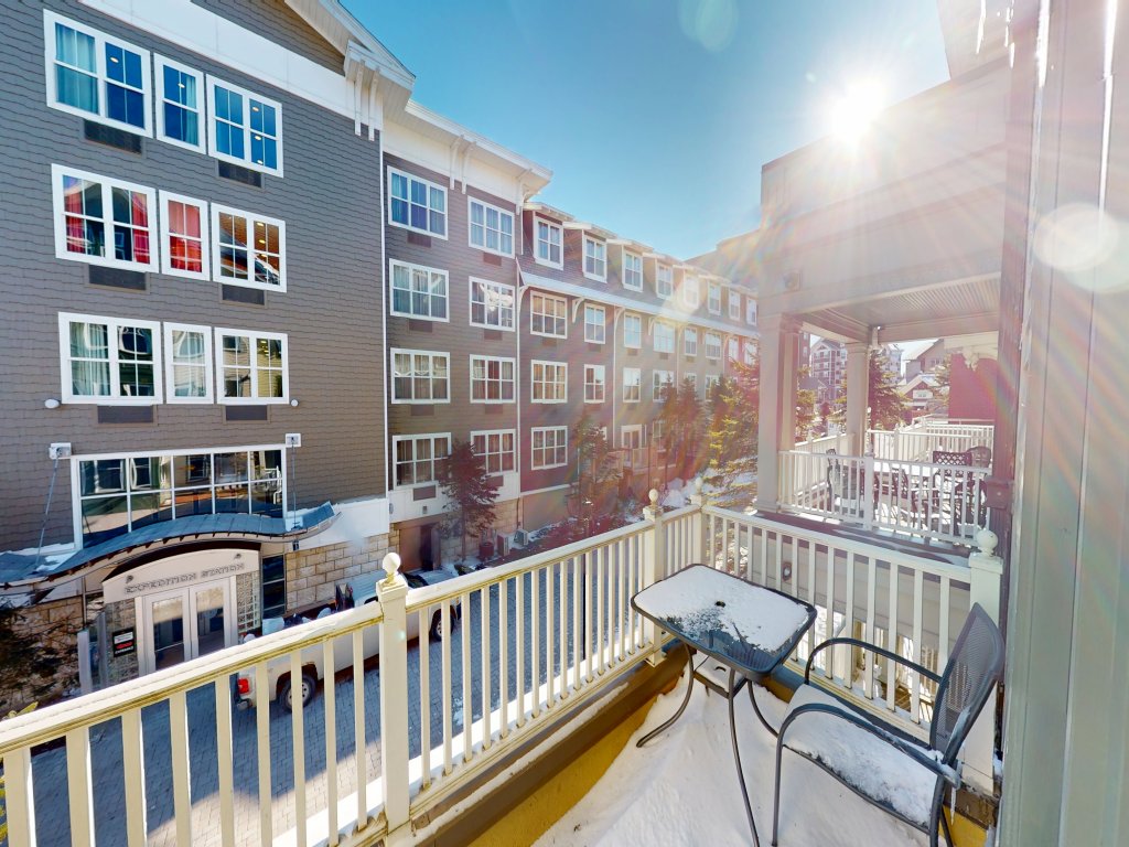 Seneca 217 - Brigham Junior Studio Condo Vacation Rental in Snowshoe - RedAwning
